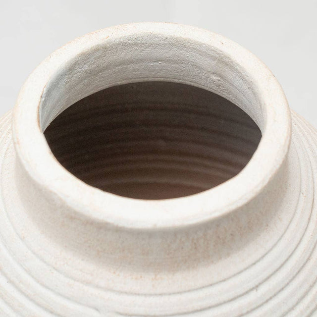 Swindale Terracotta Vase – Handcrafted Decorative Vase in Off White