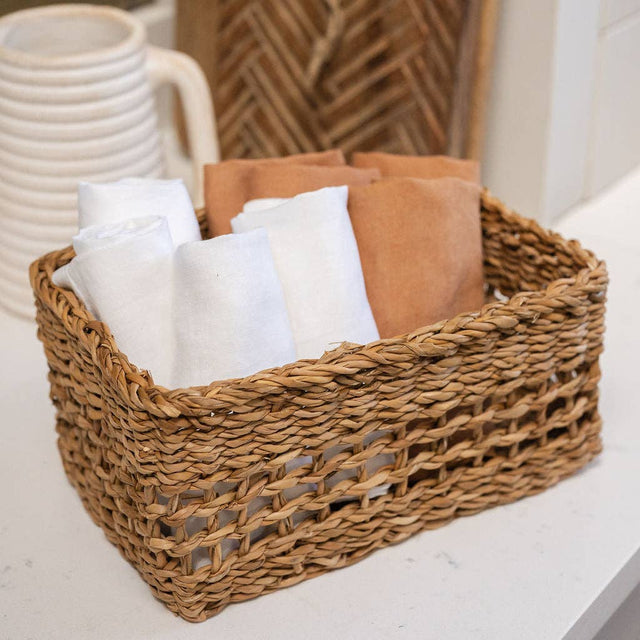Dharla Handwoven Seagrass Storage Baskets – Set of 3