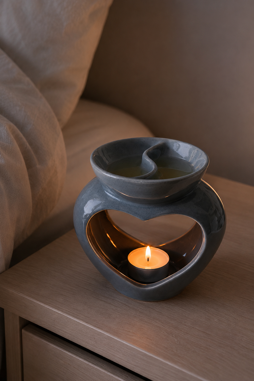 Grey Dual Heart Wax Melt - oil Burner packaging with tea light
