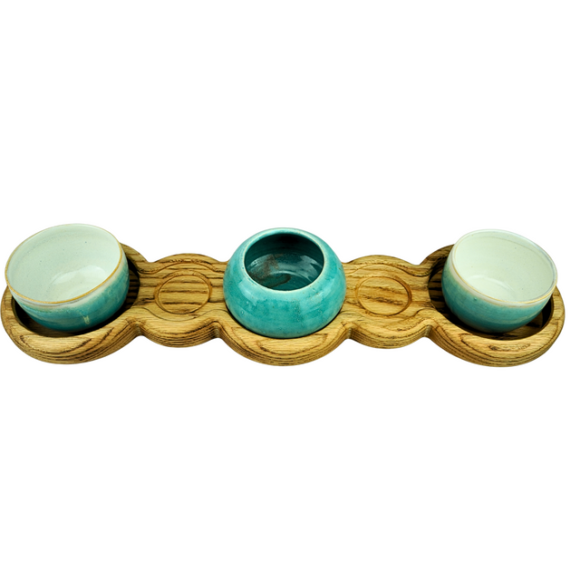 Classic Oak Table Centre with three Bowls