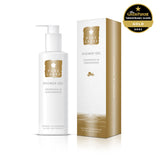 Pure Lakes shower gel with pump and packaging on a white background, featuring a Green Parent Natural Beauty Awards Gold 2021 badge.