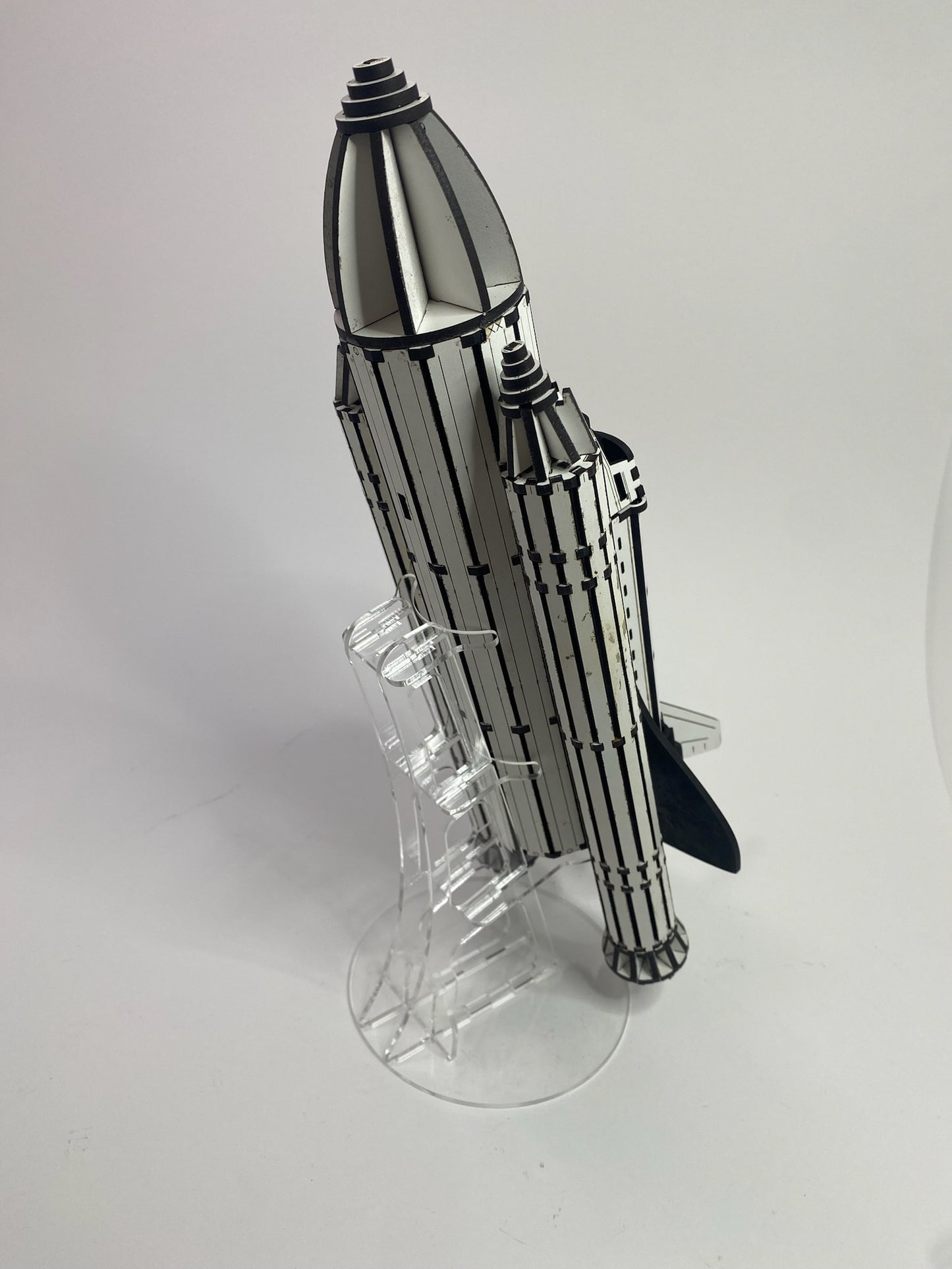 Space Shuttle Discovery Model Kit