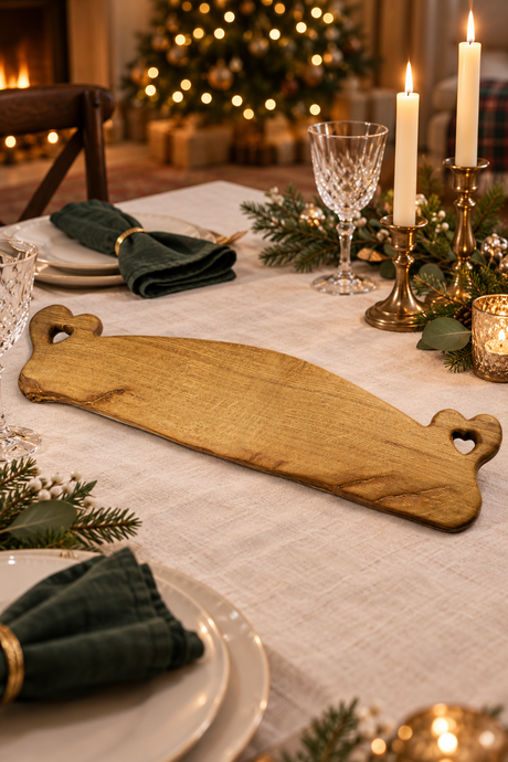Large Oak Charcuterie Board – Double Heart Handles