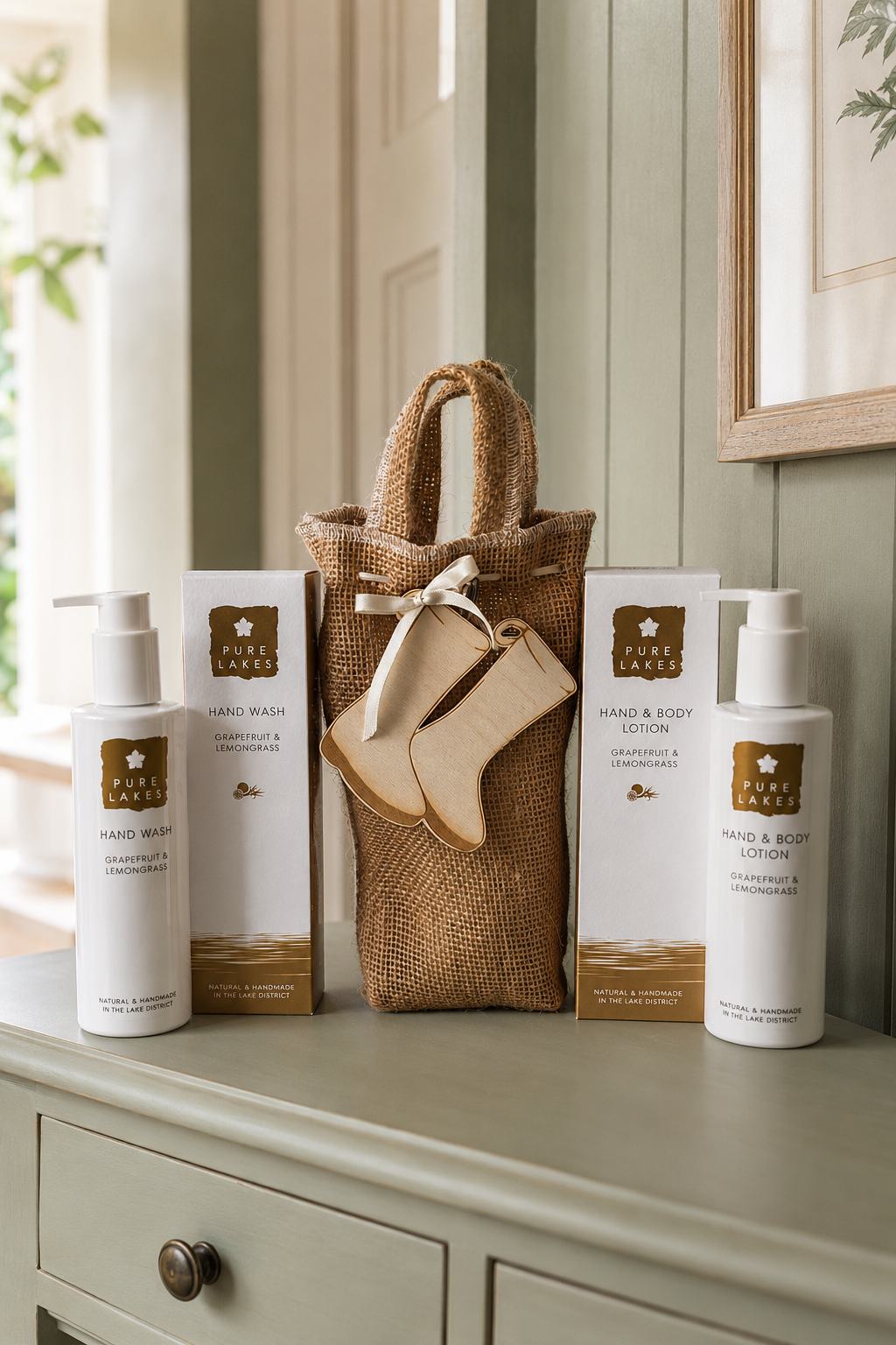 Personalised Gardener’s Grapefruit & Lemongrass Hand-Care Gift Set