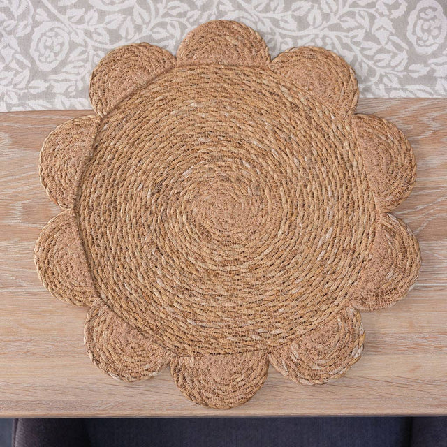 Bangali Scalloped Seagrass Placemats – Set of 4
