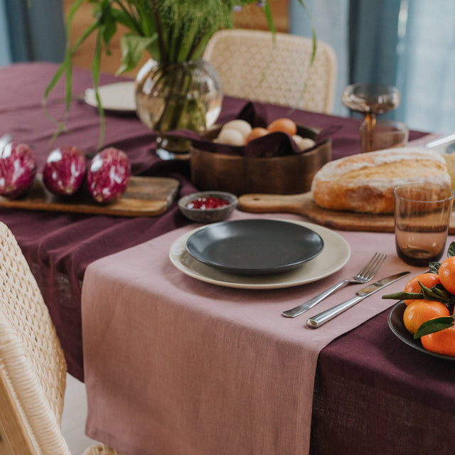 Woodrose Linen Table Runner