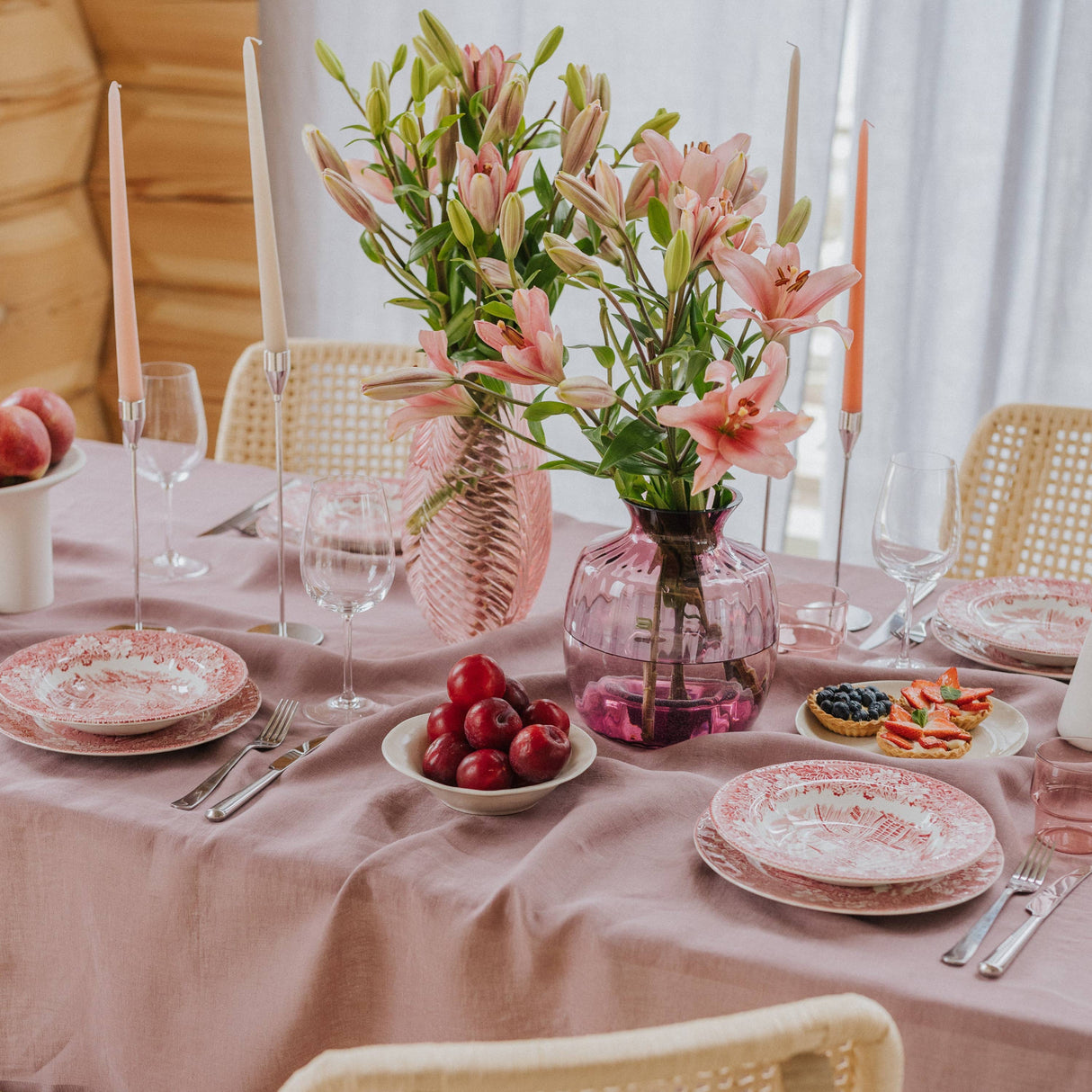 Woodrose Stone-Washed Linen Tablecloth