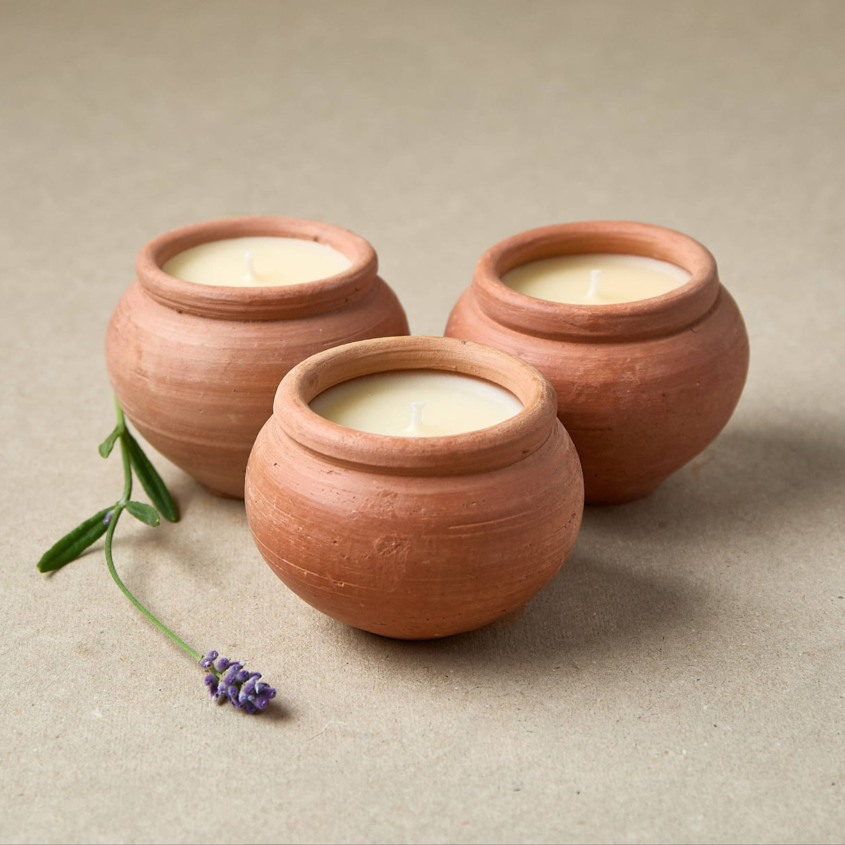 Handmade Beeswax Terracotta Candle – Karan Lavender Scented